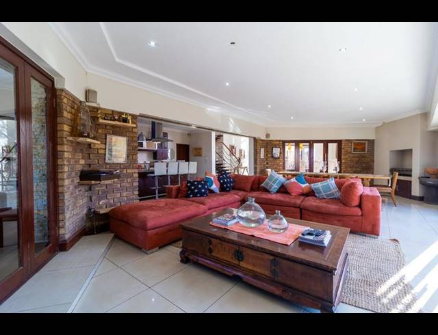 5 BEDROOM HOUSE FOR SALE IN MEYERSDAL